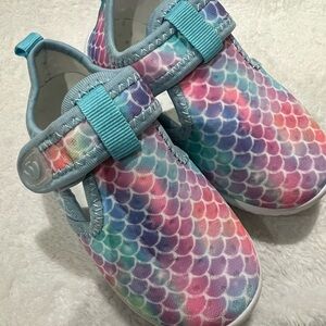 Kids Mermaid Print Water Shoes - Pastel Multi